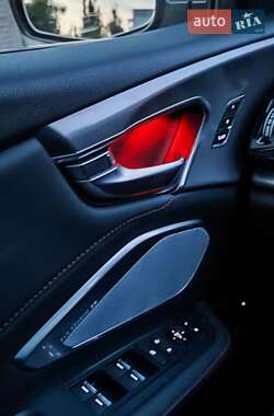 Позашляховик / Кросовер Acura RDX 2020 в 