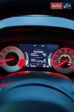 Позашляховик / Кросовер Acura RDX 2020 в 