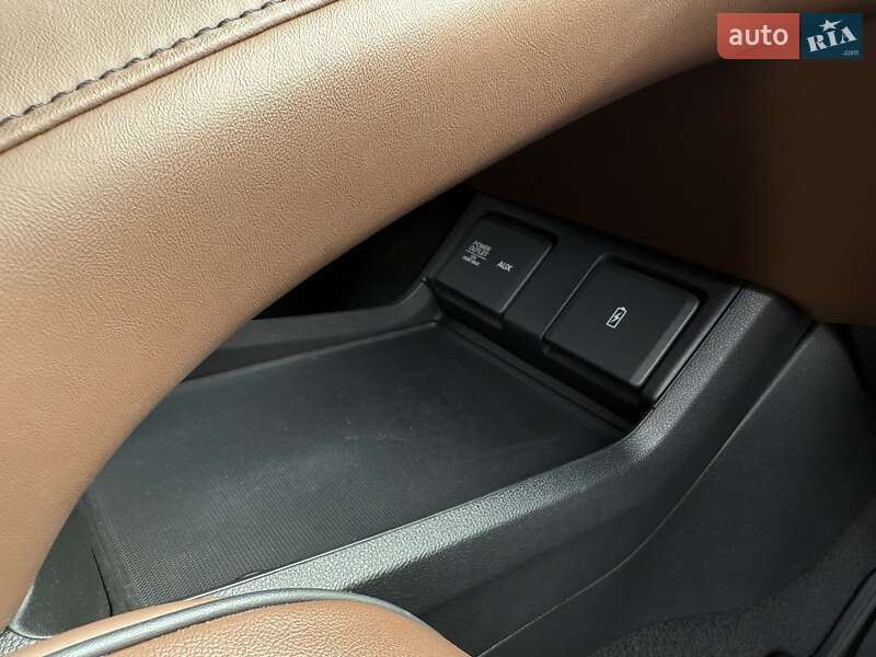 Внедорожник / Кроссовер Acura RDX 2018 в Киеве