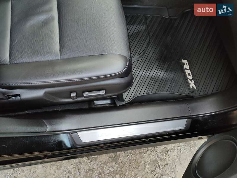 Внедорожник / Кроссовер Acura RDX 2017 в Киеве