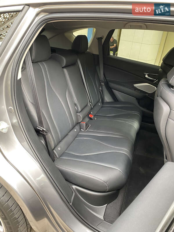 Позашляховик / Кросовер Acura RDX 2024 в Києві