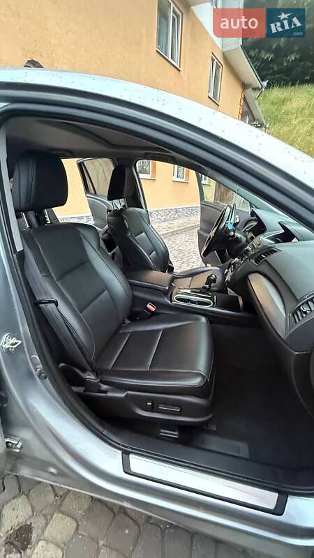 Внедорожник / Кроссовер Acura RDX 2017 в Надворной