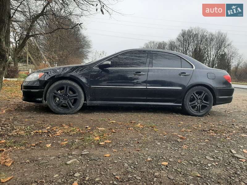 Седан Acura RL 2005 в Надворной