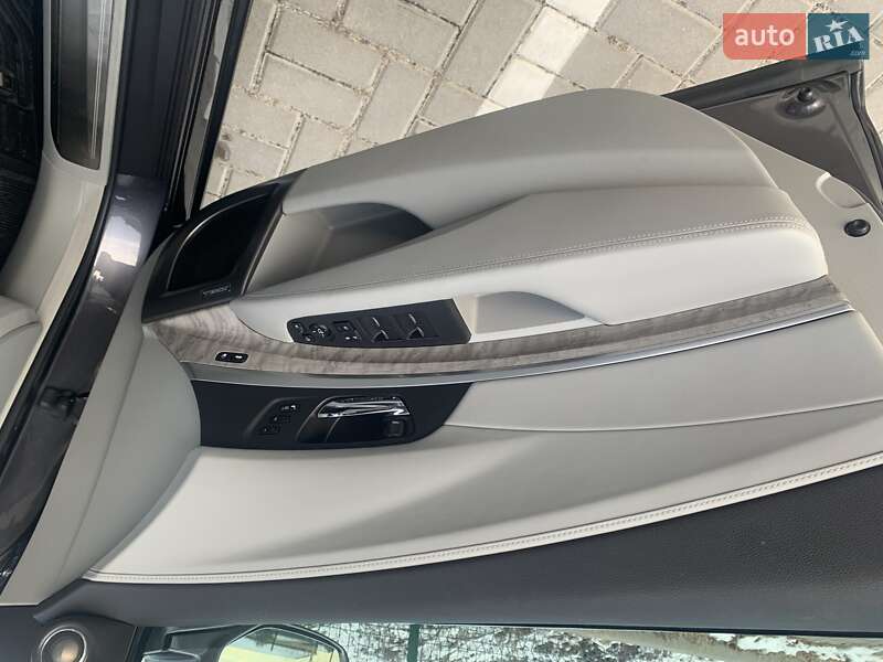 Седан Acura RLX 2020 в Киеве