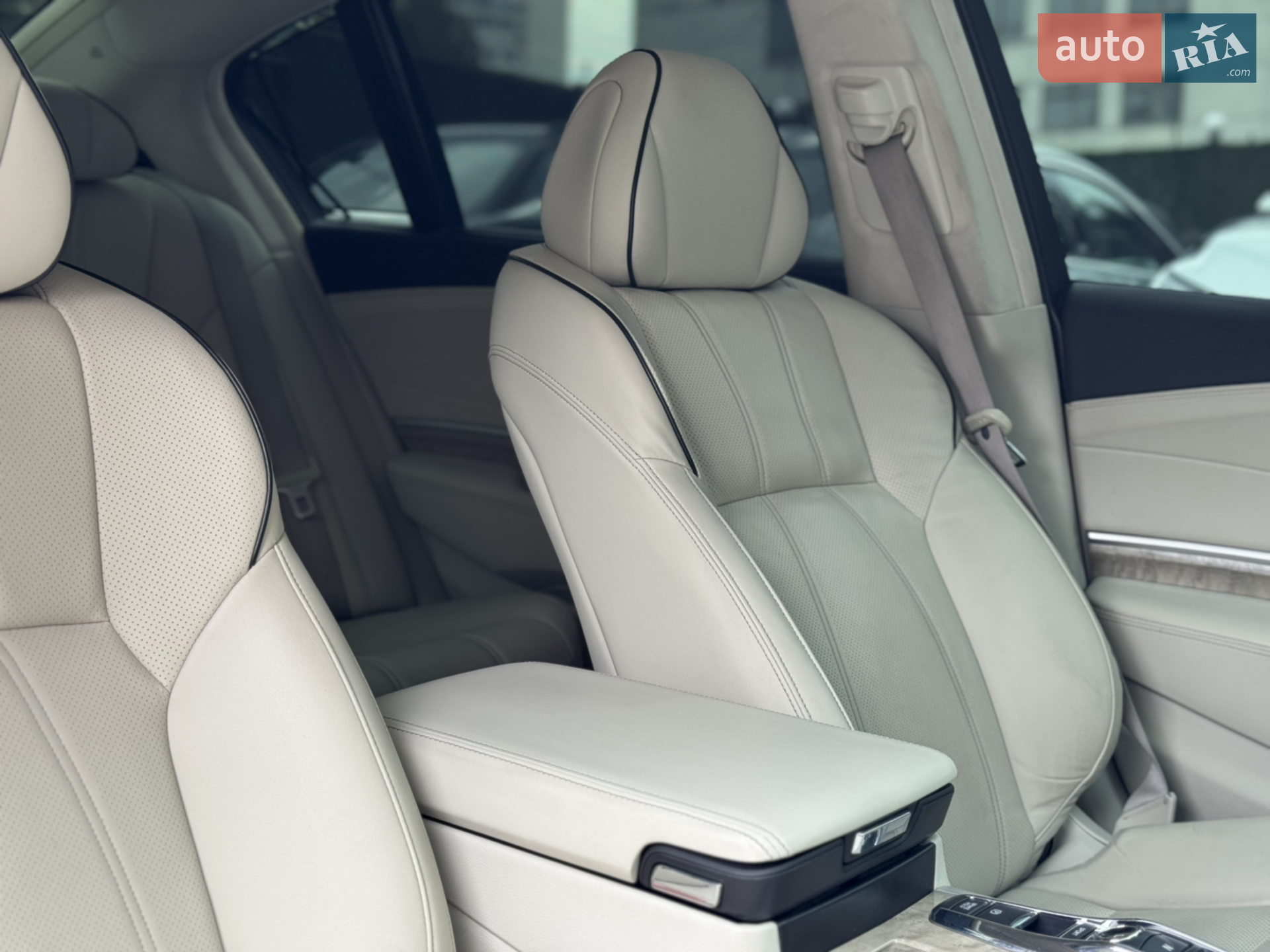 2018 Acura RLX - мініатюра 26