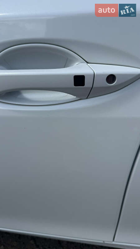 Седан Acura RLX 2015 в Ровно