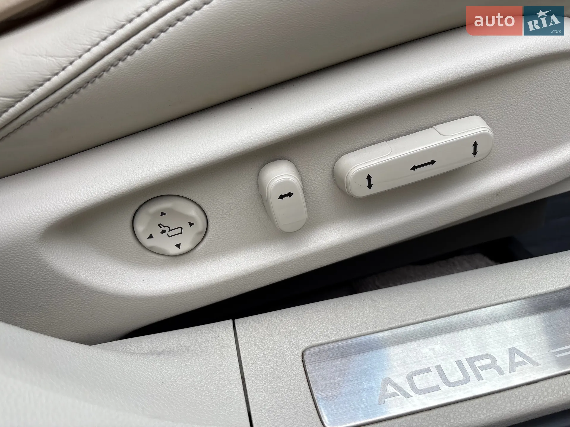 2018 Acura RLX - мініатюра 27