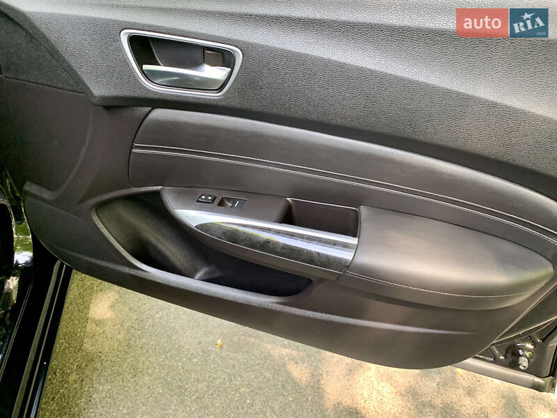 Седан Acura TLX 2017 в Киеве