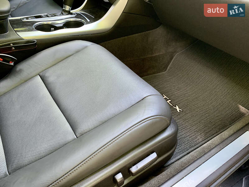 Седан Acura TLX 2017 в Киеве