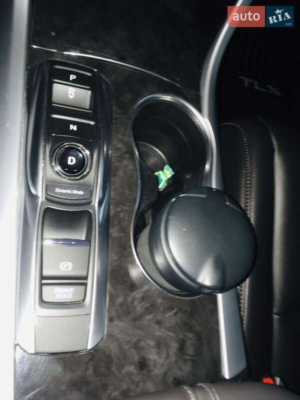 Седан Acura TLX 2018 в Львове