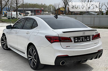 Седан Acura TLX 2018 в Ивано-Франковске