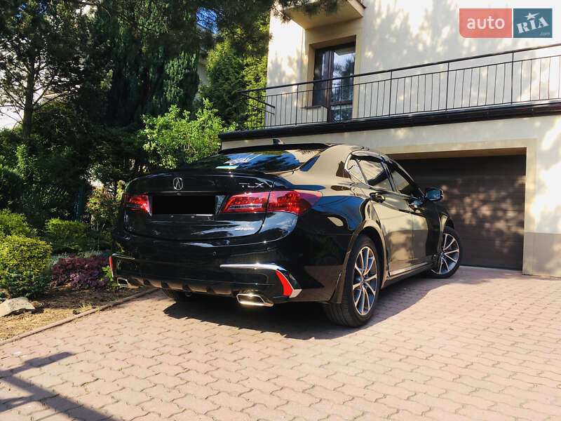 Седан Acura TLX 2018 в Львове