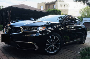 Седан Acura TLX 2018 в Львові