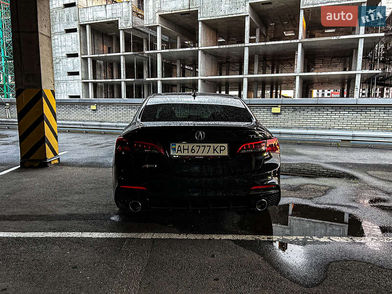 Седан Acura TLX 2018 в Днепре