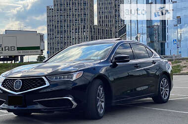 Седан Acura TLX 2017 в Ужгороде