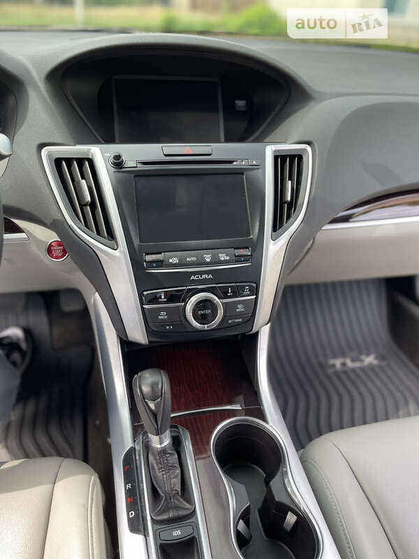 Седан Acura TLX 2015 в Шостке