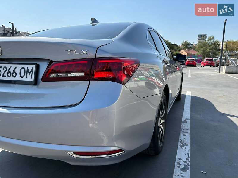 Седан Acura TLX 2015 в Львові