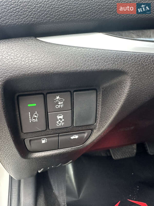 Седан Acura TLX 2017 в Тернополі