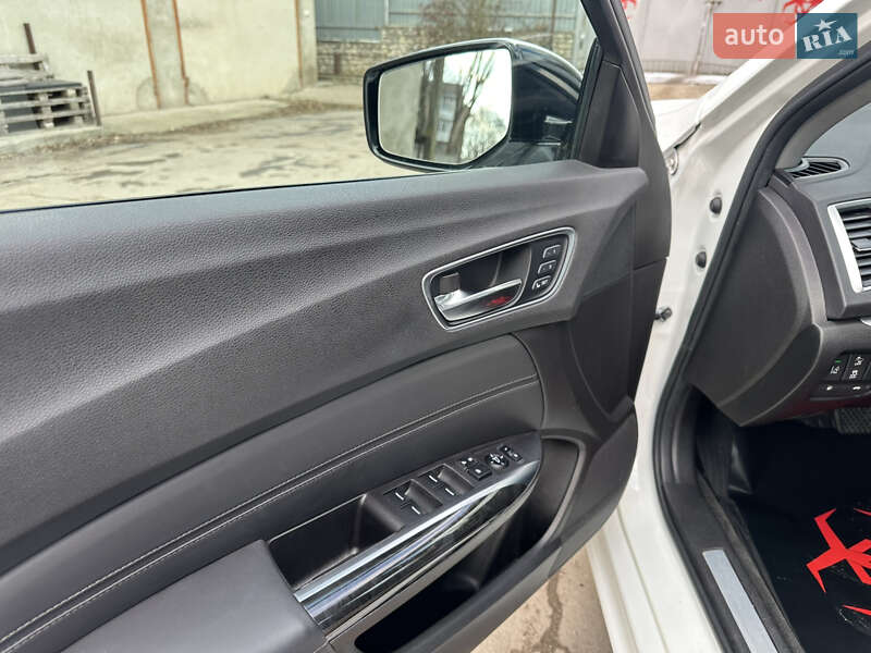 Седан Acura TLX 2017 в Тернополі