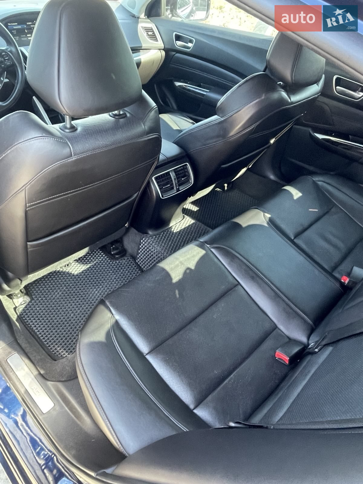2017 Acura TLX - мініатюра 12