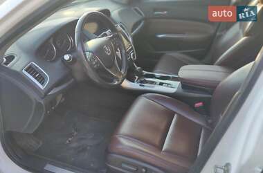 Седан Acura TLX 2015 в 