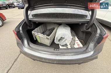 Седан Acura TLX 2019 в 