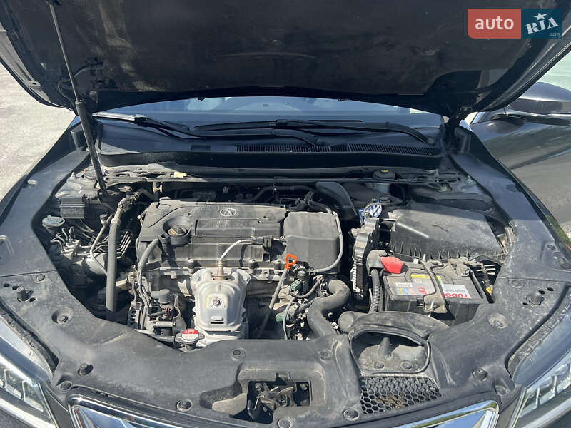 Седан Acura TLX 2015 в Львове