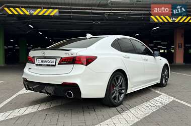 Седан Acura TLX 2017 в 