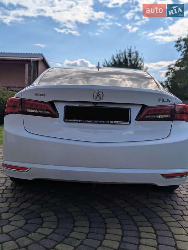 Седан Acura TLX 2015 в Львове