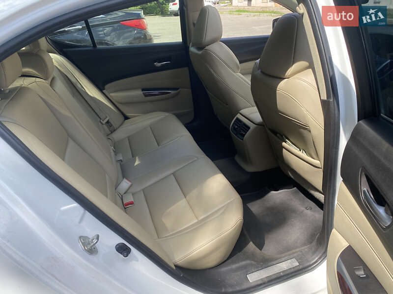 Седан Acura TLX 2015 в Киеве