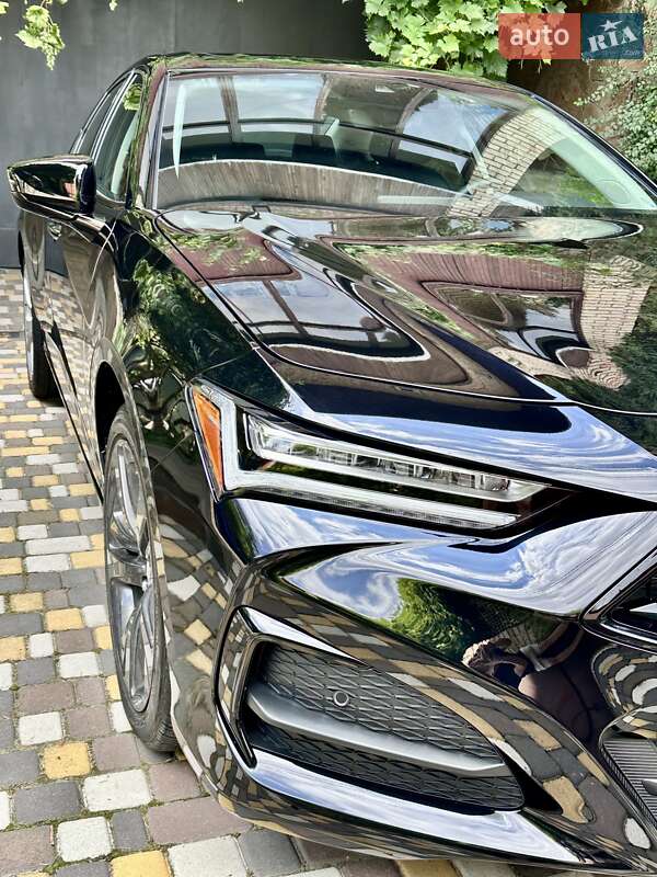 Седан Acura TLX 2023 в Киеве