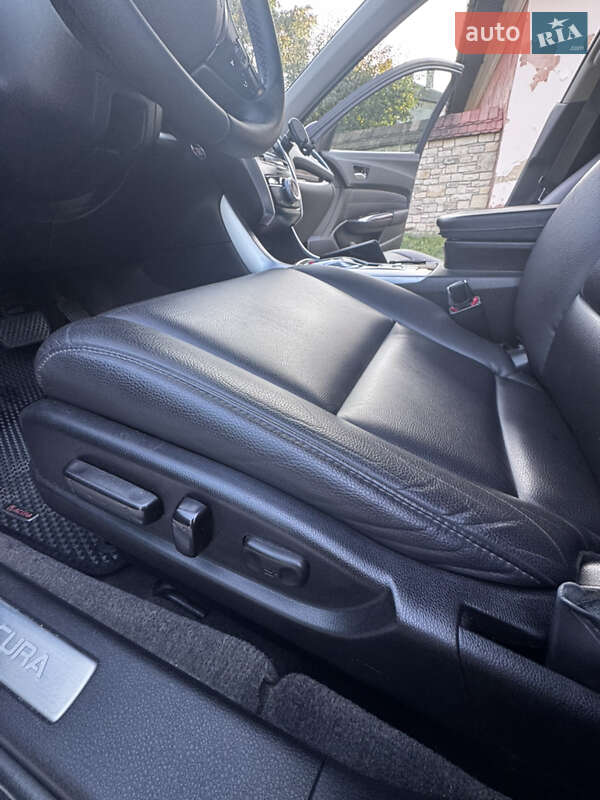 Седан Acura TLX 2015 в Каменец-Подольском