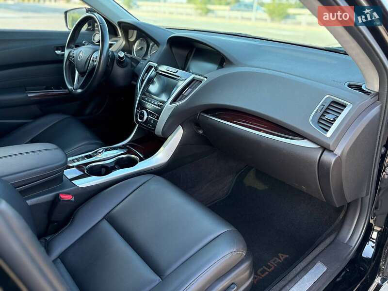 Седан Acura TLX 2015 в Киеве