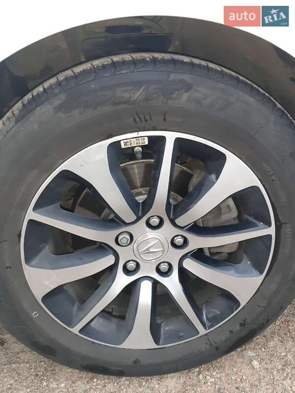 Седан Acura TLX 2016 в Львове
