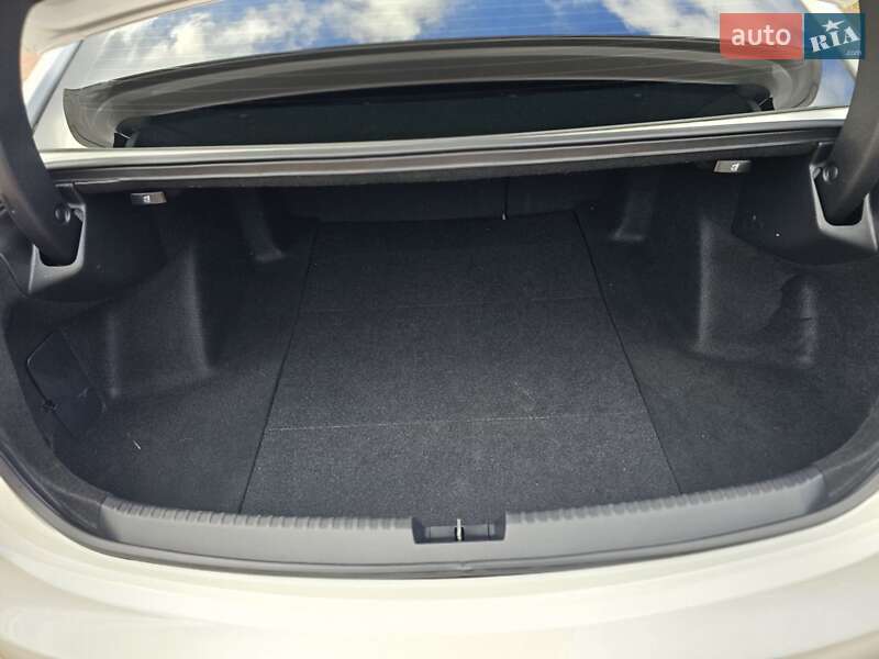 Седан Acura TLX 2021 в Трускавце