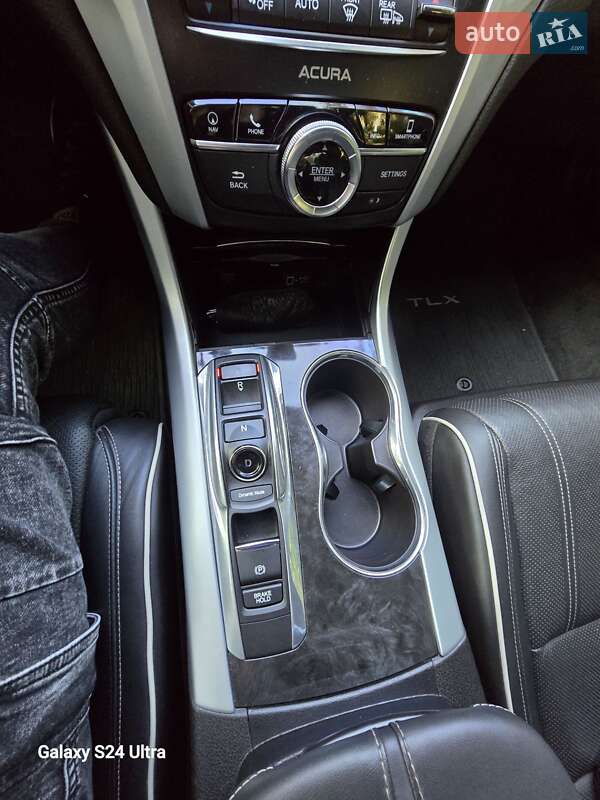 Седан Acura TLX 2018 в Киеве