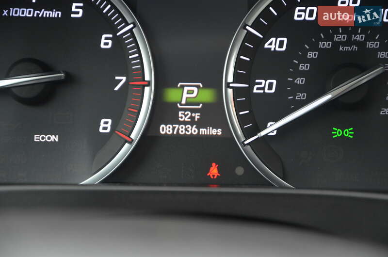 Седан Acura TLX 2016 в Павлограді