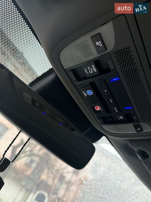 Седан Acura TLX 2015 в Києві