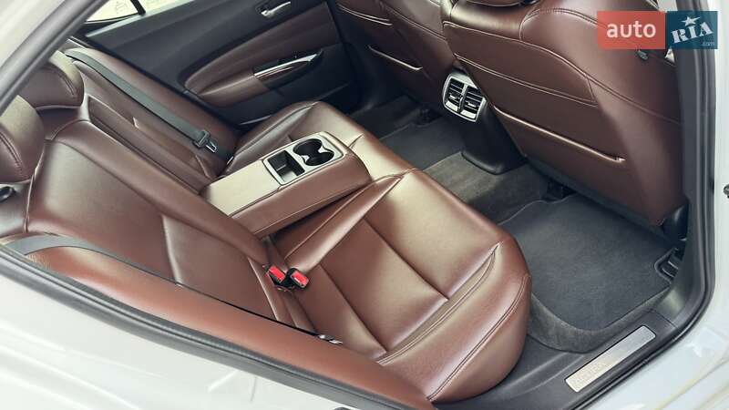 Седан Acura TLX 2015 в Тернополе