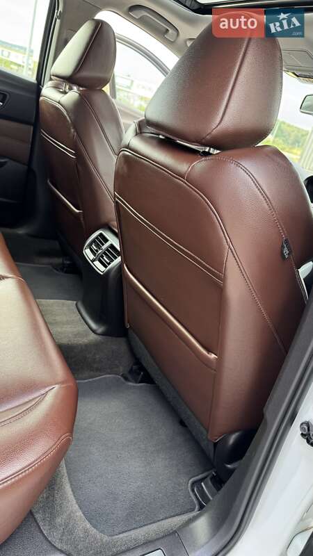 Седан Acura TLX 2015 в Тернополе