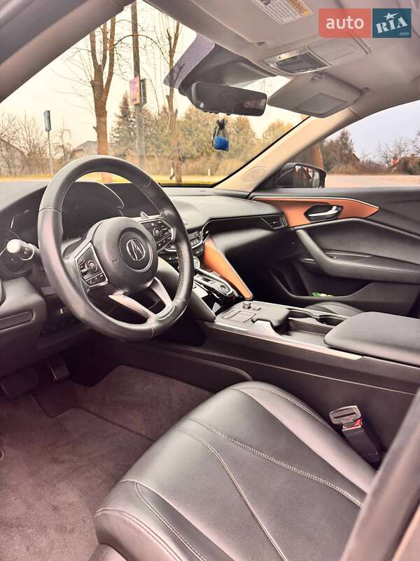 Седан Acura TLX 2020 в Яворові