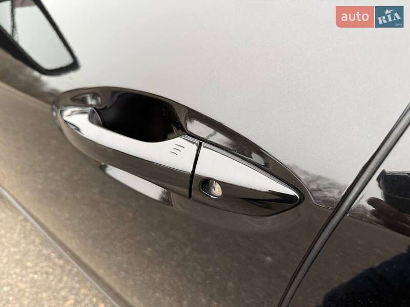 Седан Acura TLX 2022 в Києві