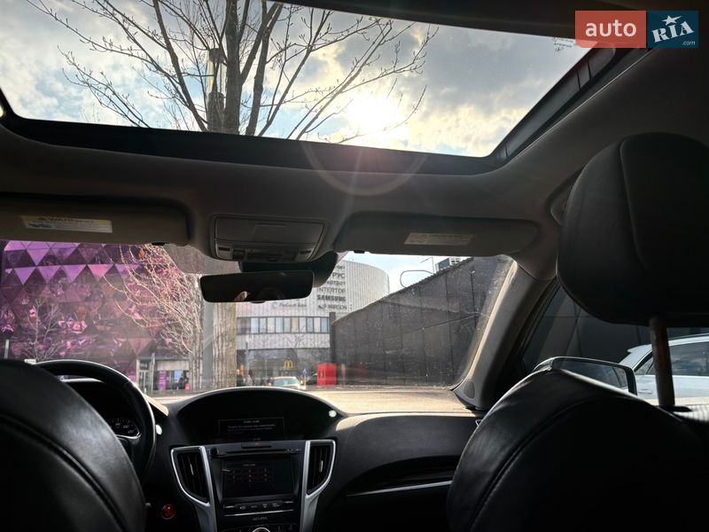 Седан Acura TLX 2015 в Киеве