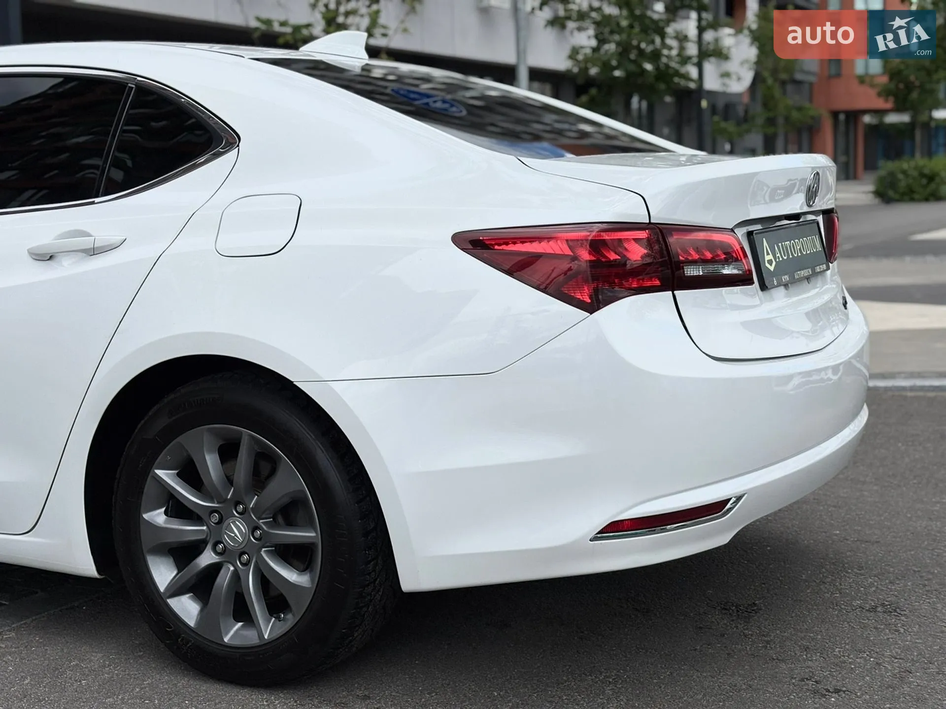 2015 Acura TLX - мініатюра 18