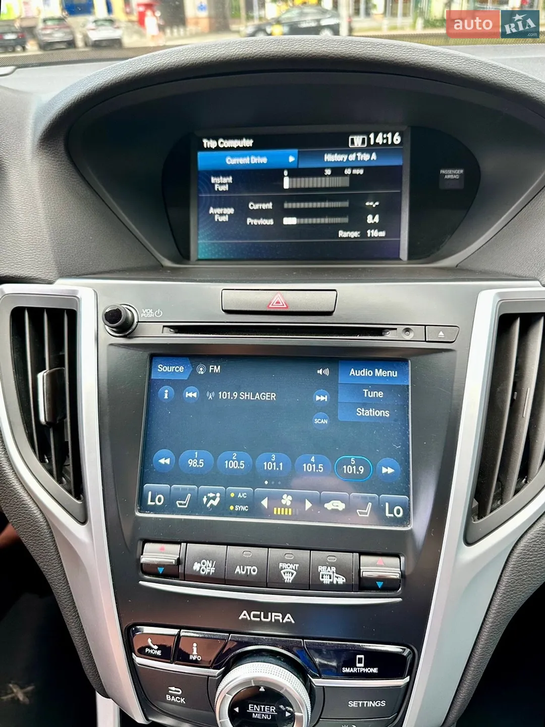 2018 Acura TLX - мініатюра 16