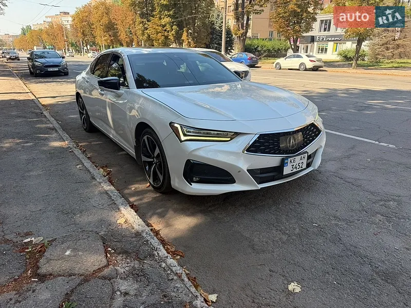 Acura TLX