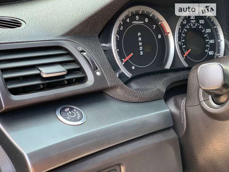 Седан Acura TSX 2010 в Львове