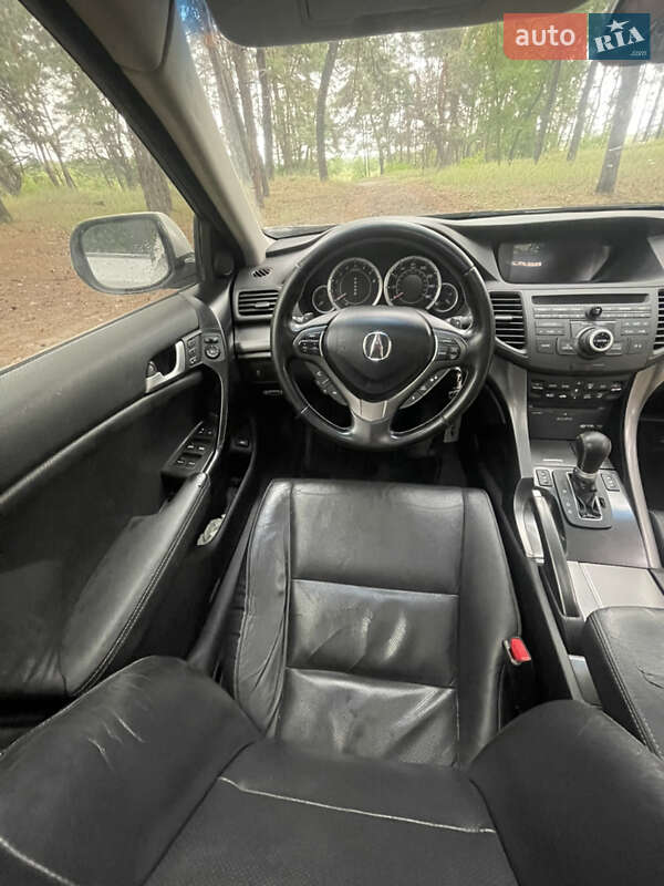 Седан Acura TSX 2011 в Новомосковске