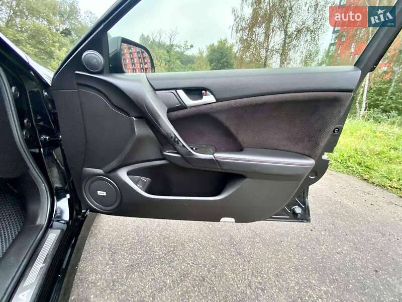 Седан Acura TSX 2013 в Львове
