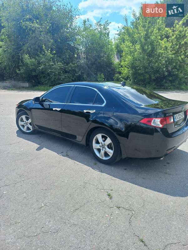 Седан Acura TSX 2010 в Миронівці